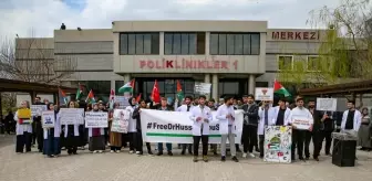 Van'da Sağlık Çalışanları ve Öğrenciler İsrail Saldırılarına Tepki Gösterdi