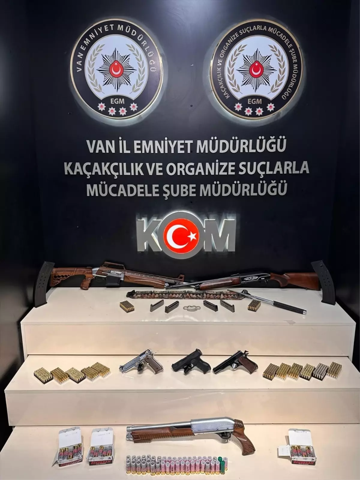 Van'da Nitelikli Yağma Operasyonu: 4 Şüpheli Gözaltında