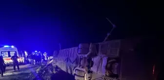 Van'da Yolcu Otobüsü Devrildi: 28 Yaralı
