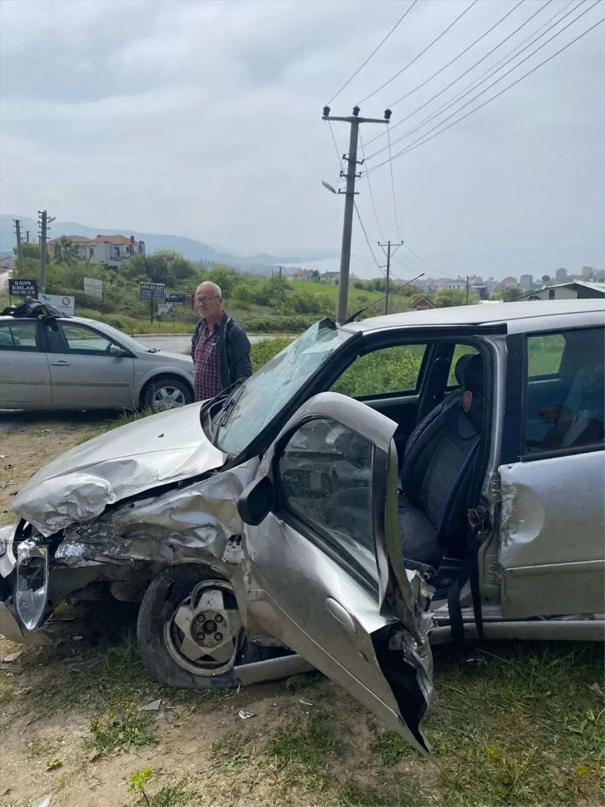 Yalova'da Trafik Kazası: 2 Yaralı