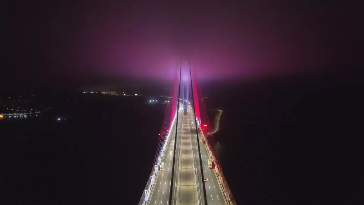 İstanbul'da Sis Manzarası: Yavuz Sultan Selim Köprüsü Görüntülendi