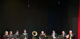 Münir Nurettin Selçuk Konseri Ses Tiyatrosu'nda Gerçekleşti