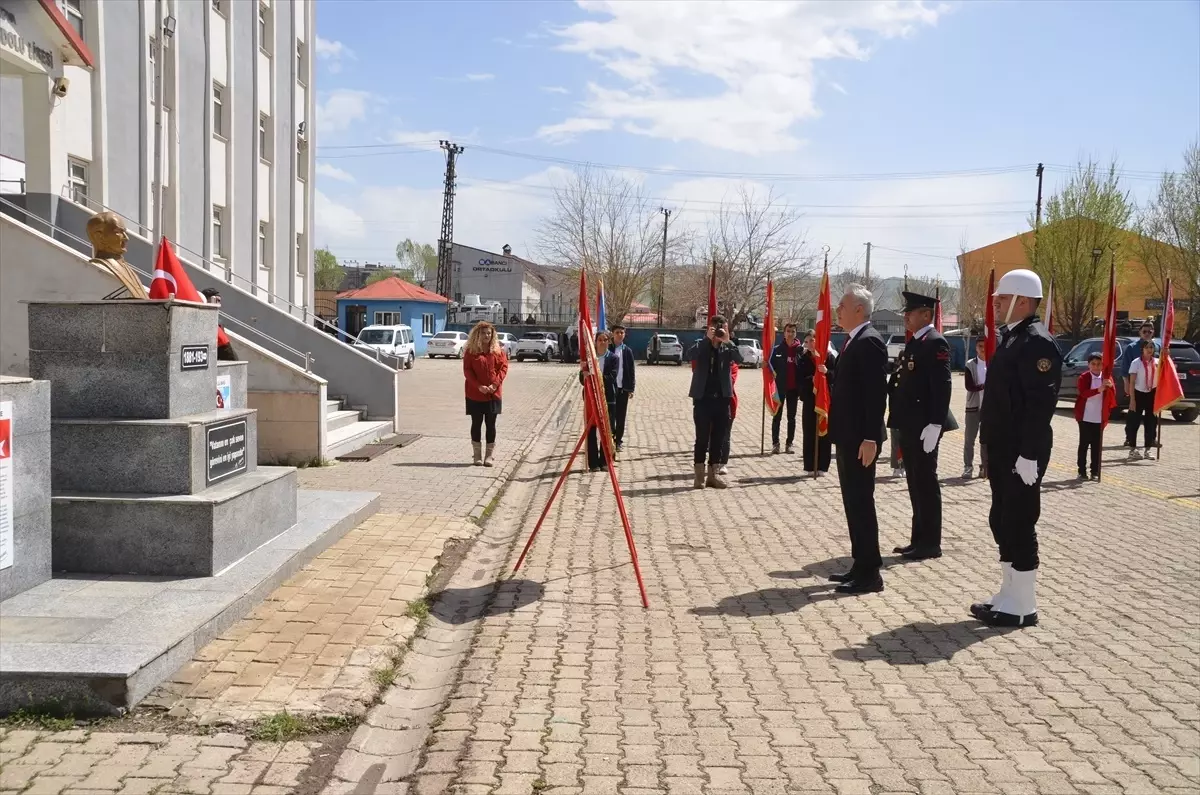 Yüksekova'nın Kurtuluşu Törenle Kutlandı
