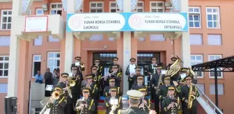 Yunak'ta 23 Nisan Coşkusu: MSB Bando Takımı Konser Verdi