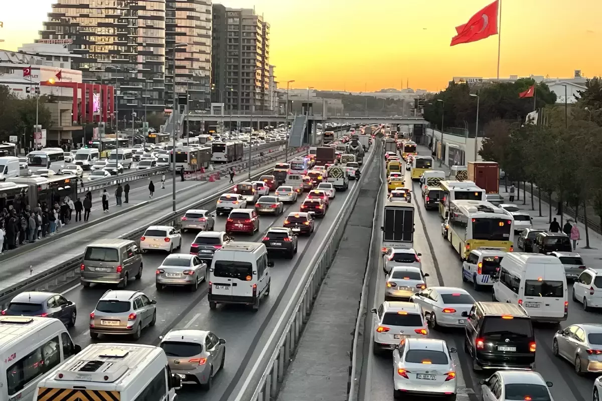 GİB, akaryakıt İstasyonları ve Taşıt Sahiplerine UTTS uyarısı yaptı