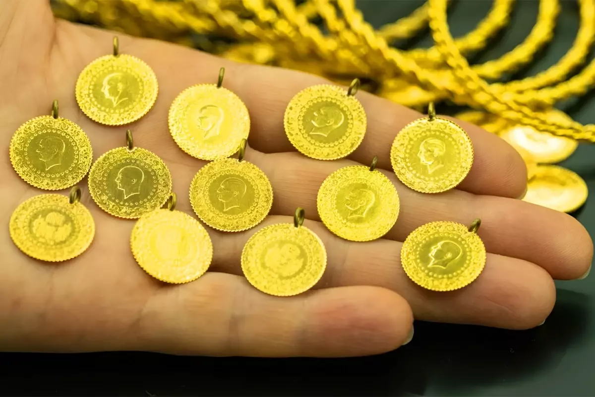Altın fiyatları haftanın son gününe sakin başladı
