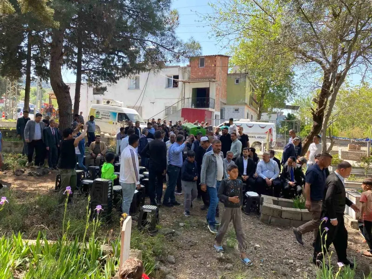 7 Yaşındaki Cumali Timi'nin Cenazesi Defnedildi