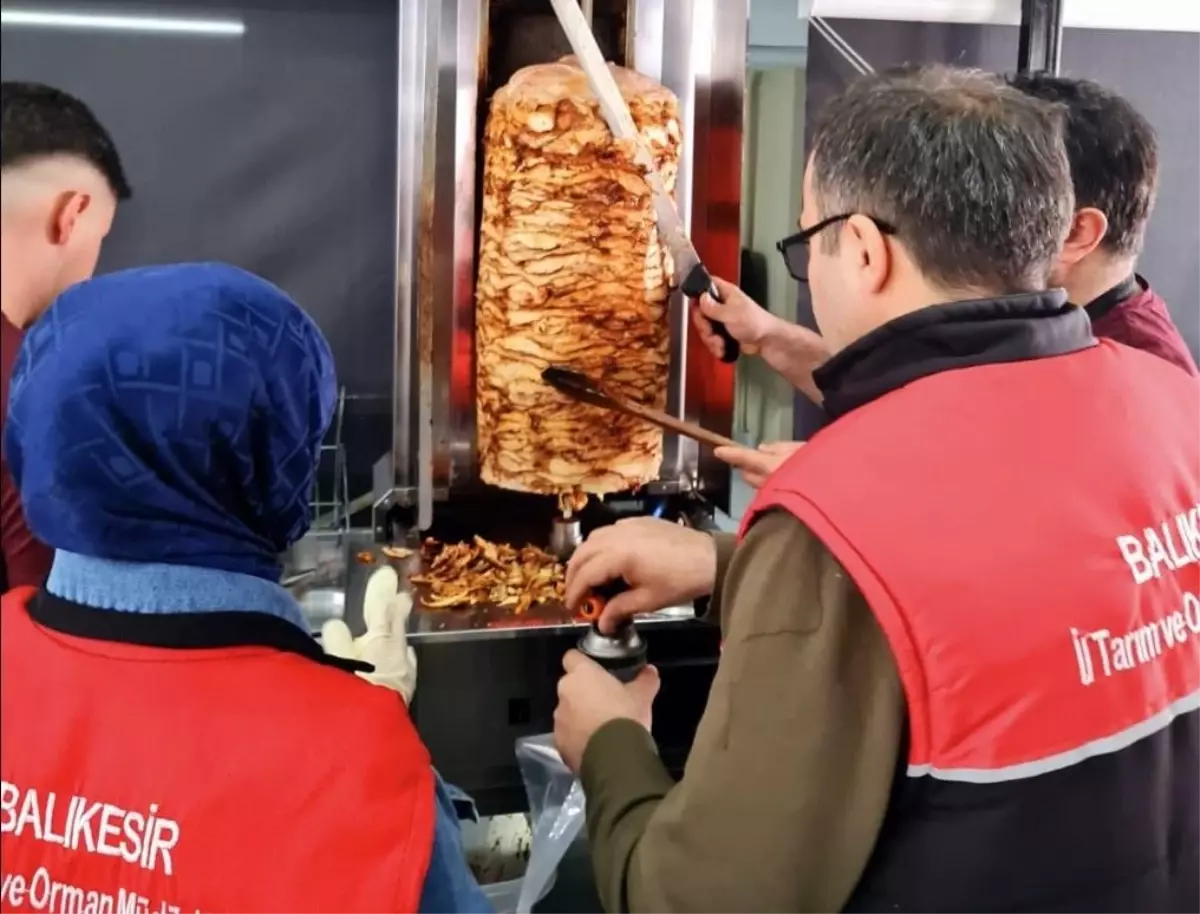Gönen'de Döner İşletmeleri Gıda Güvenliği Denetiminde