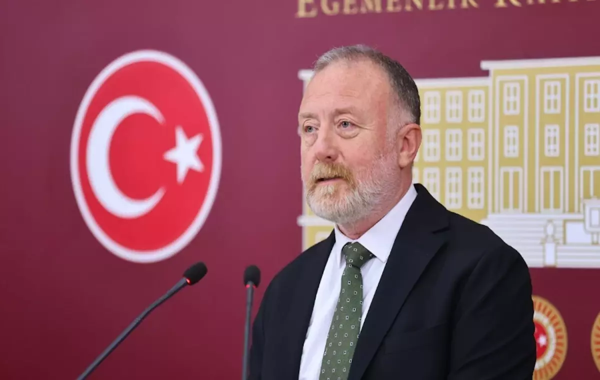 ''Gündemimiz Sırrı Bey'in Sağlığı''