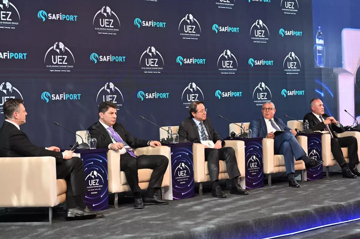 Uluslararası Ekonomi Zirvesi'nde İhracat Stratejileri Konuşuldu