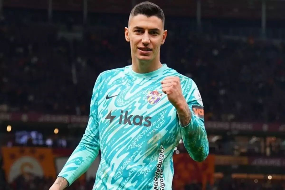 İş resmi imzaya kaldı! Berke Özer'in yeni adresi belli gibi