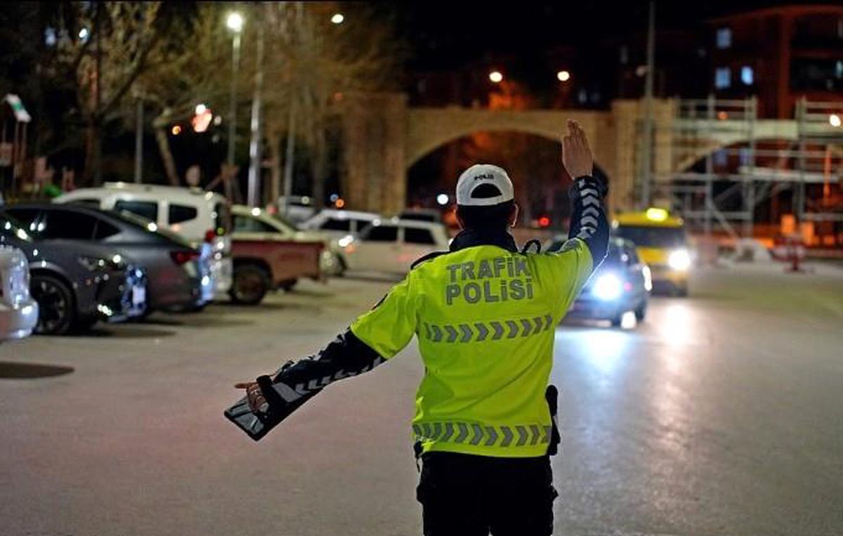 Isparta'da Asayiş ve Trafik Denetimleri: 241 Şahıs, 87 Araç Kontrol Edildi