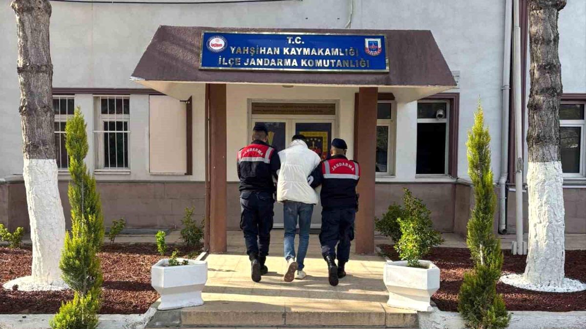 Kırıkkale'de Jandarma Operasyonu: 3 Hükümlü Yakalandı