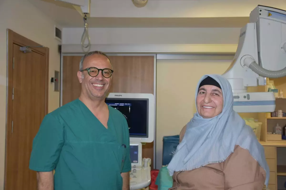 Kalbi Duran Kadın, Bir Saatlik Müdahale ile Hayata Döndürüldü