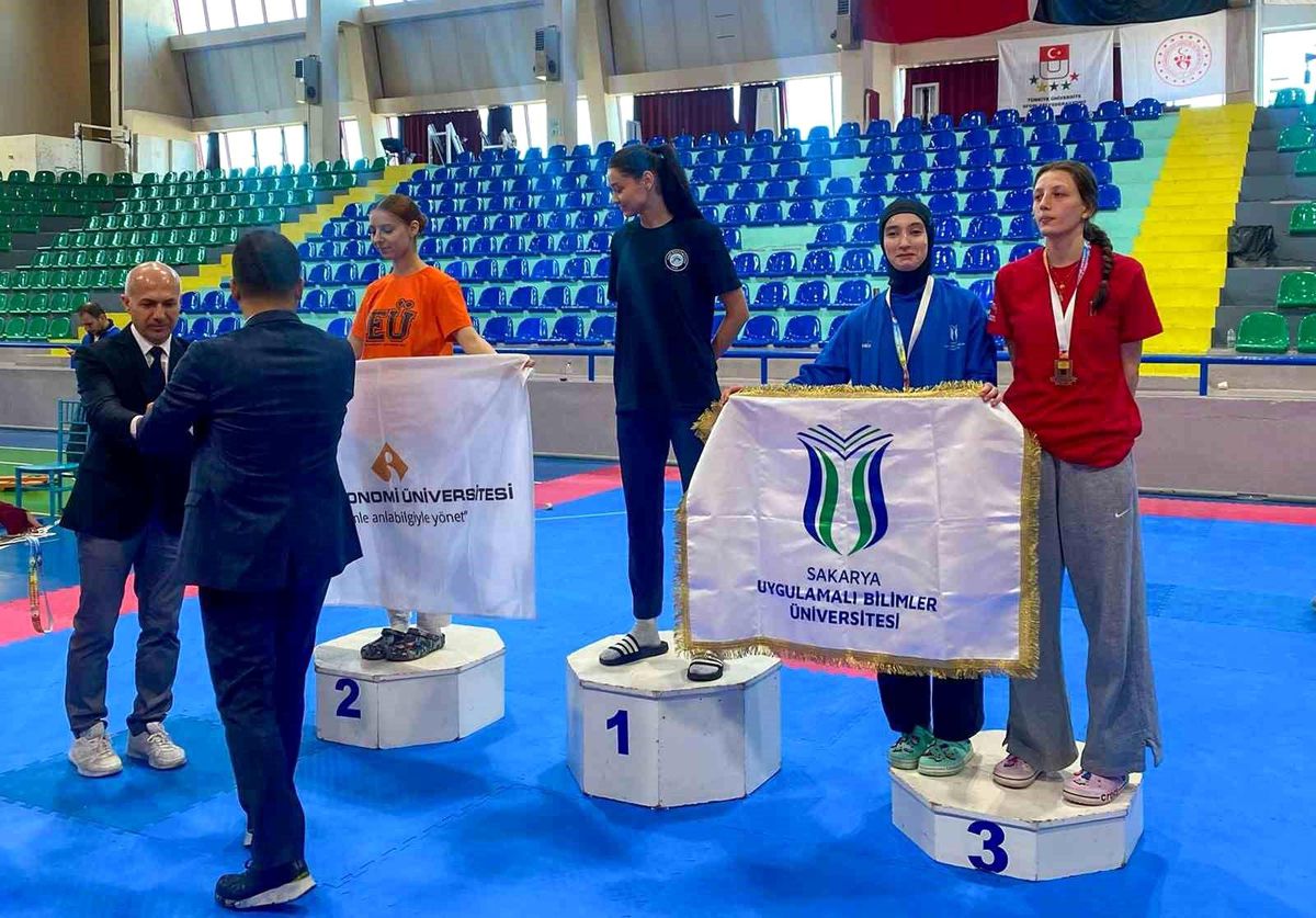 SUBÜ, Taekwondo Türkiye Şampiyonası'nda 3 Bronz Madalya Kazandı