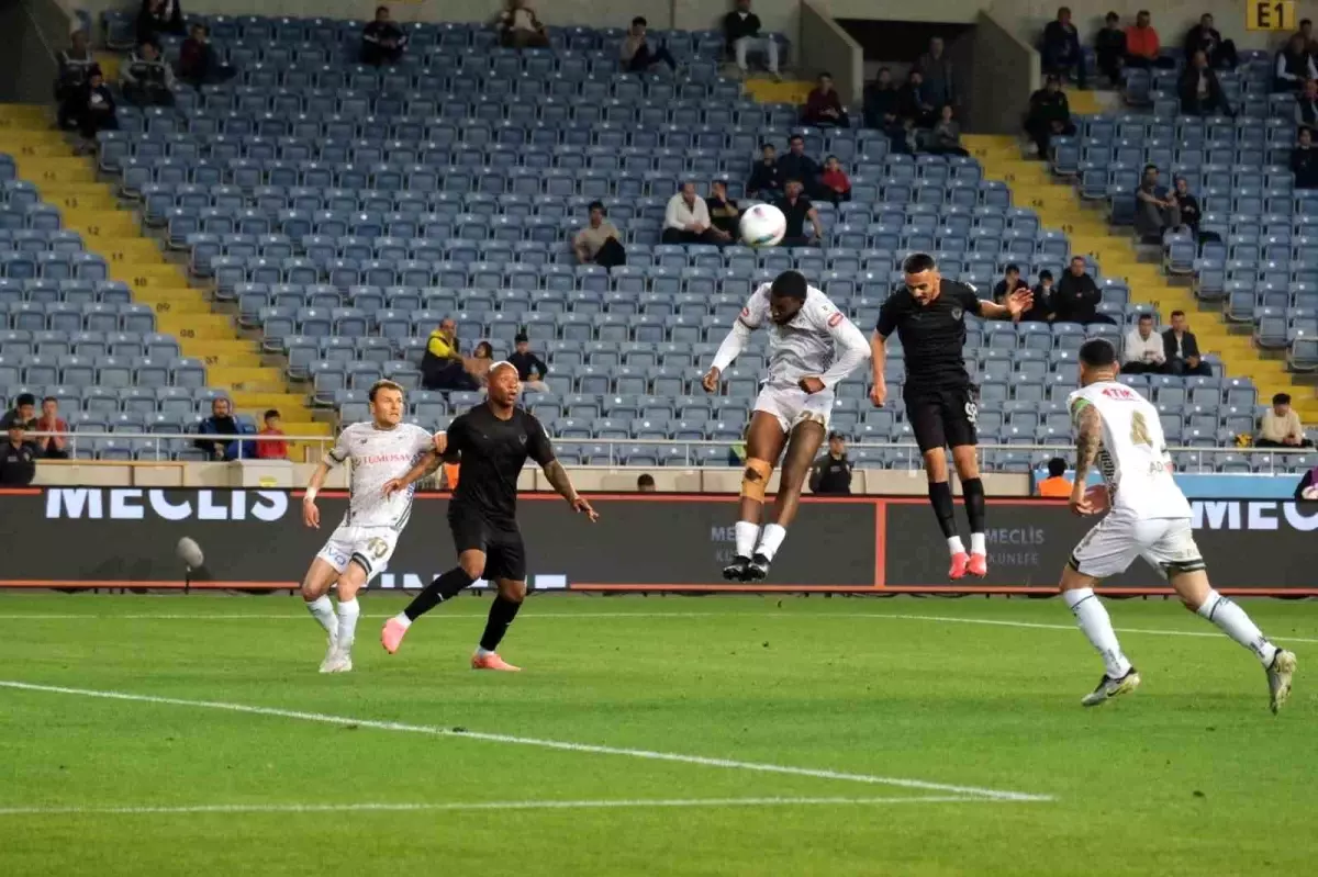 Trendyol Süper Lig: Hatayspor 2-1 Konyaspor ile İlk Yarıda Üstünlük Sağladı
