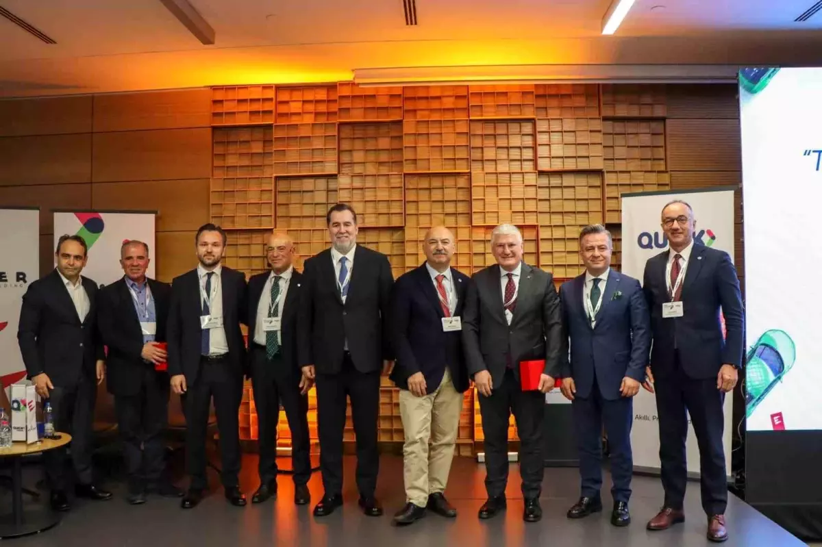 İstanbul'da 2. El Oto Zirvesi Düzenlendi