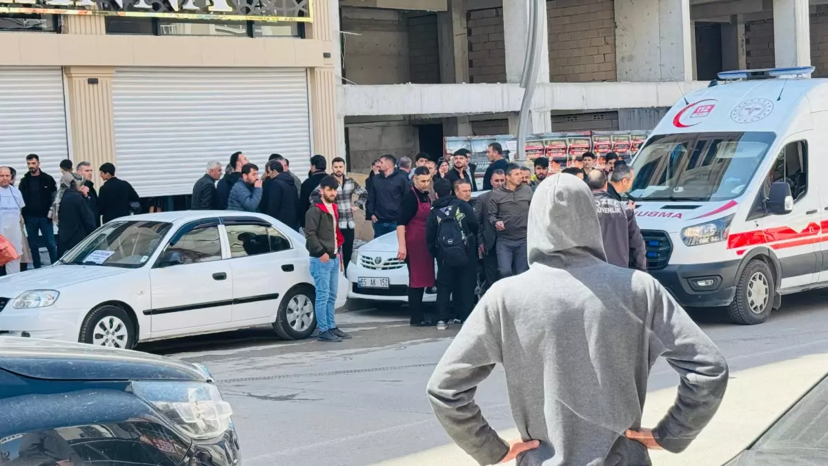 Van'da giyim mağazasına silahlı saldırı: 1 ölü, 3 yaralı