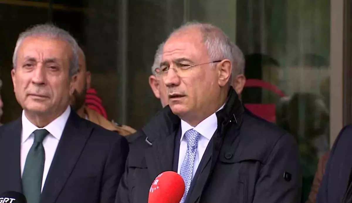 Efkan Ala, Sırrı Süreyya Önder'i Hastanede Ziyaret Etti