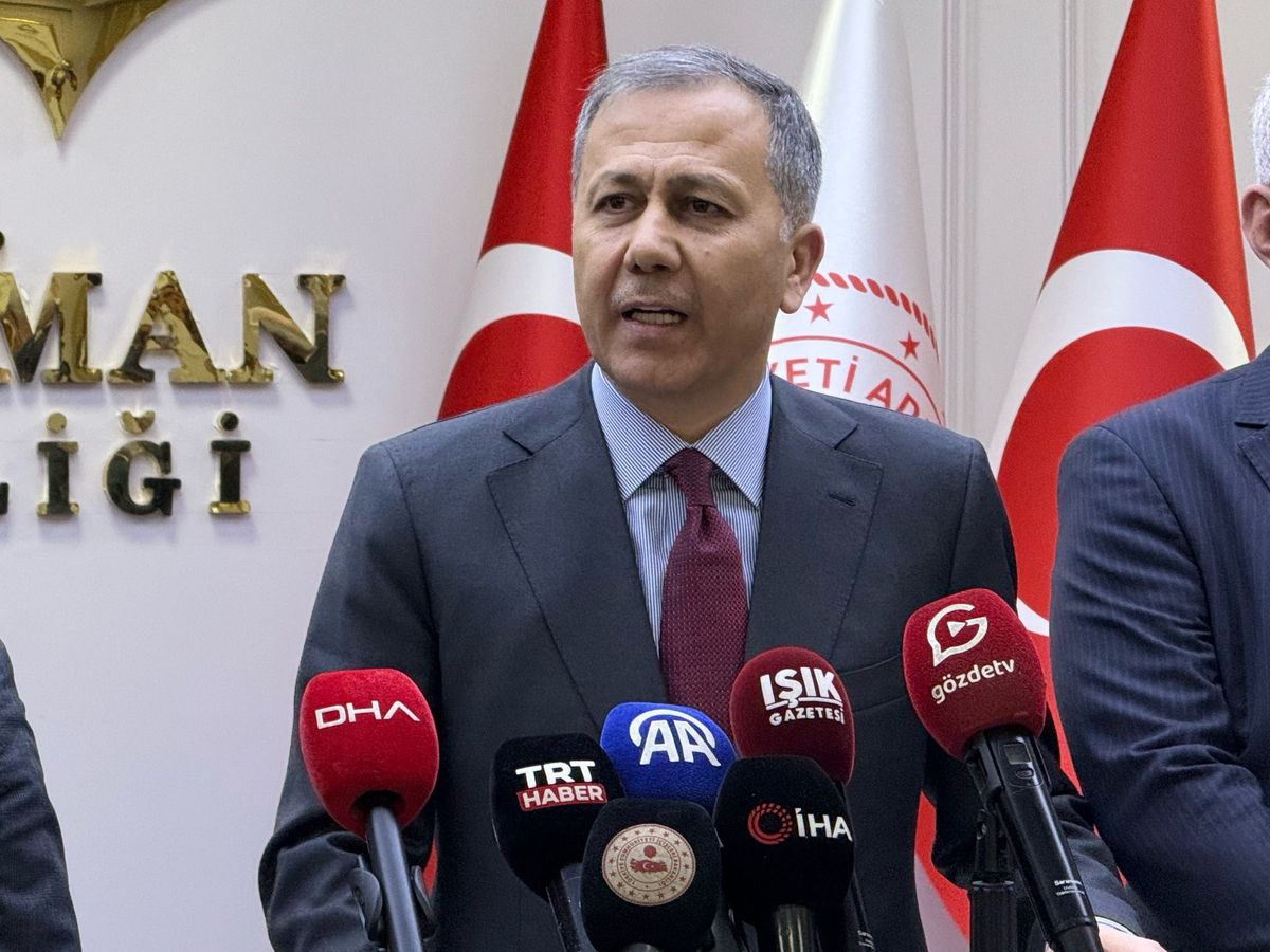 İçişleri Bakanı Yerlikaya: Uyuşturucu İle Mücadelede 267 Suç Örgütü Çökertildi