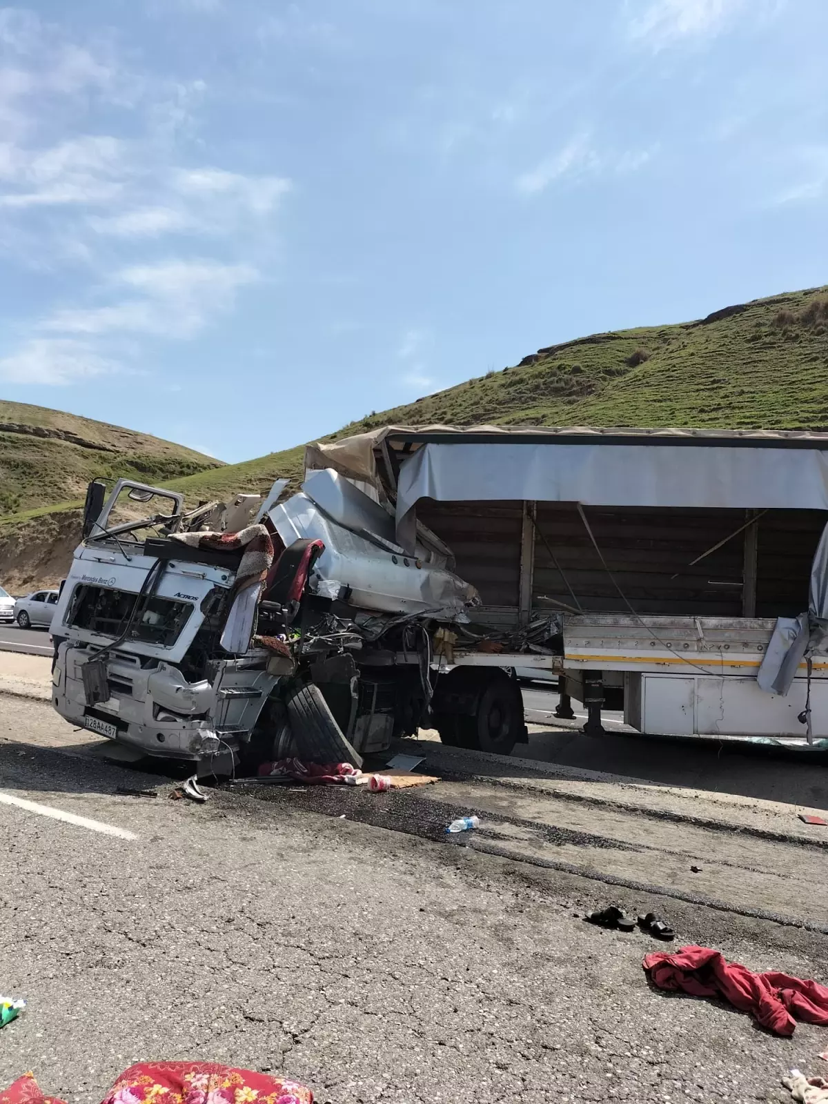 Batman'da TIR Kazasında 1 Ölü, 1 Yaralı