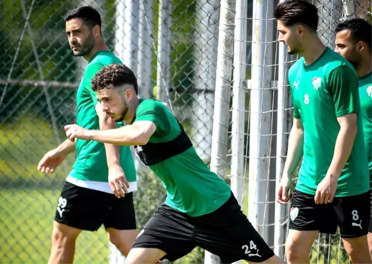 Bursaspor, Bornova 1877 Maçı İçin Hazırlıklarını Tamamladı