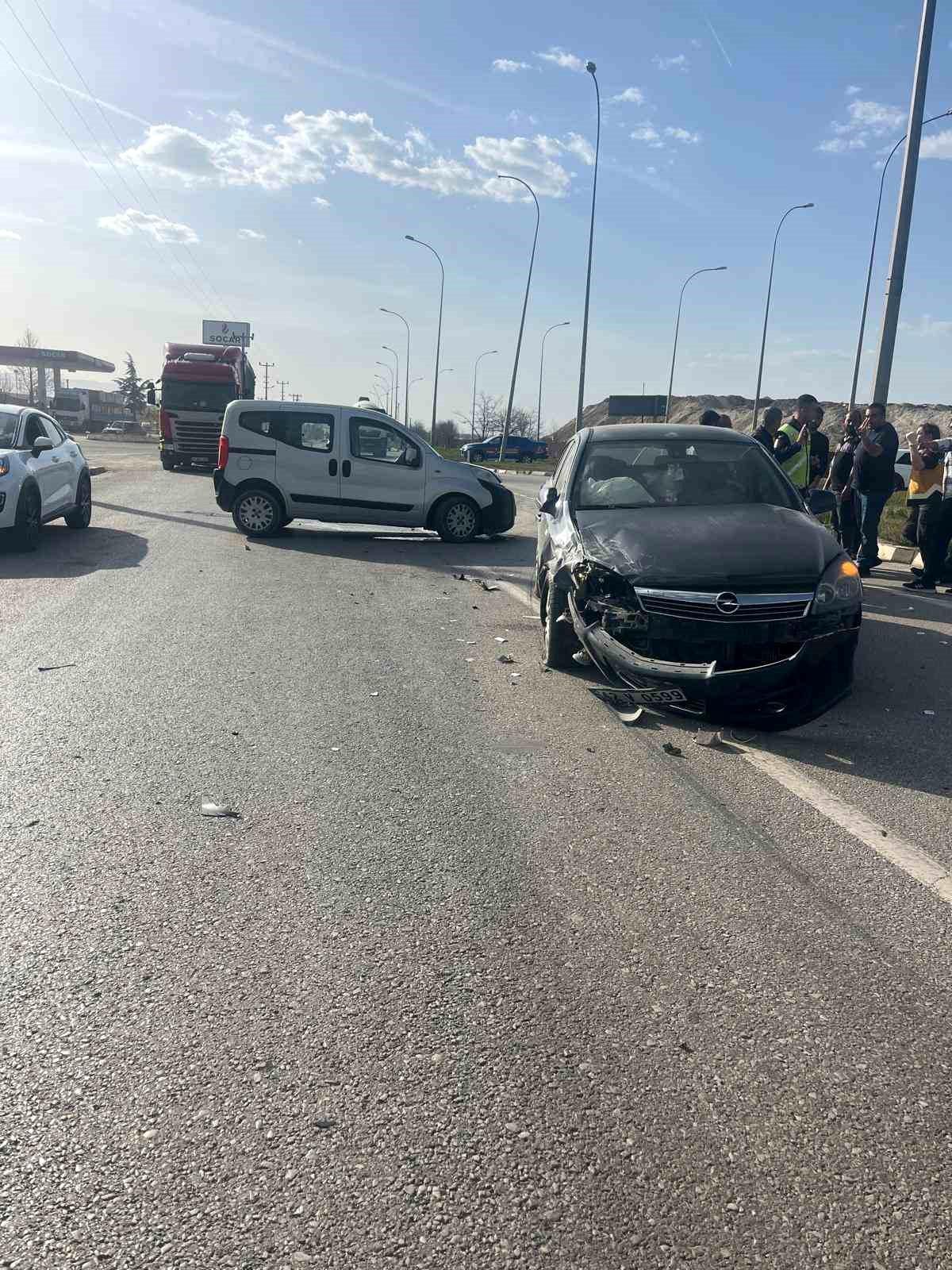 Afyonkarahisar'da Trafik Kazası: 5 Yaralı