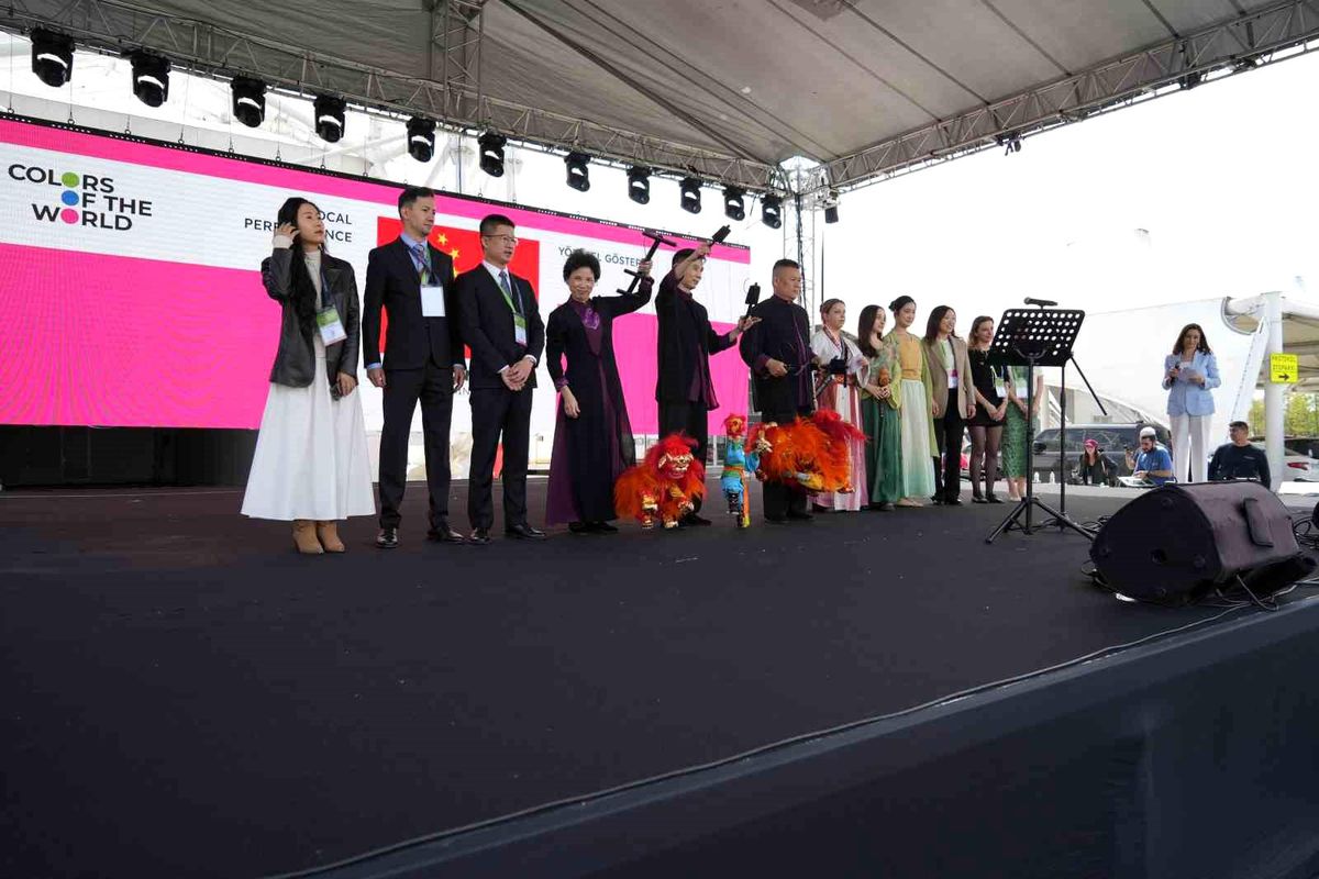 İstanbul'da 'Colors of The World' Fuarı Açıldı