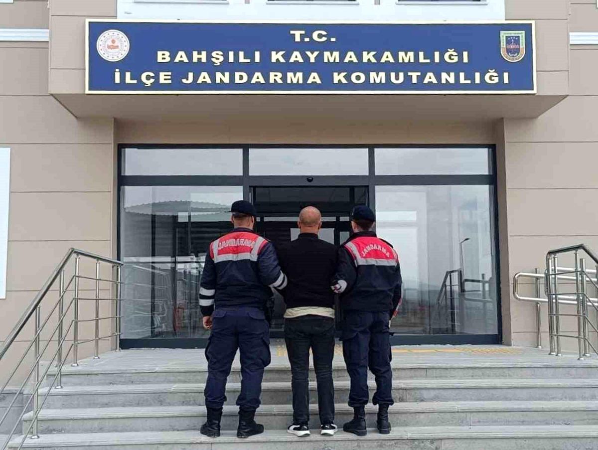 Kırıkkale'de Silahlı Tehdit Suçundan Aranan Hükümlü Yakalandı