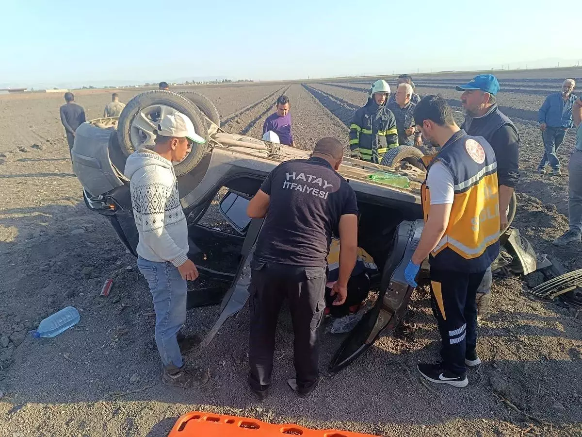 Hatay'da Takla Atan Otomobilde 3 Yaralı