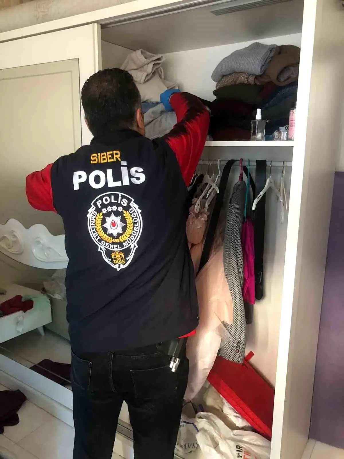 Balıkesir'de Dolandırıcılık Operasyonu: 6 Şüpheli Yakalandı