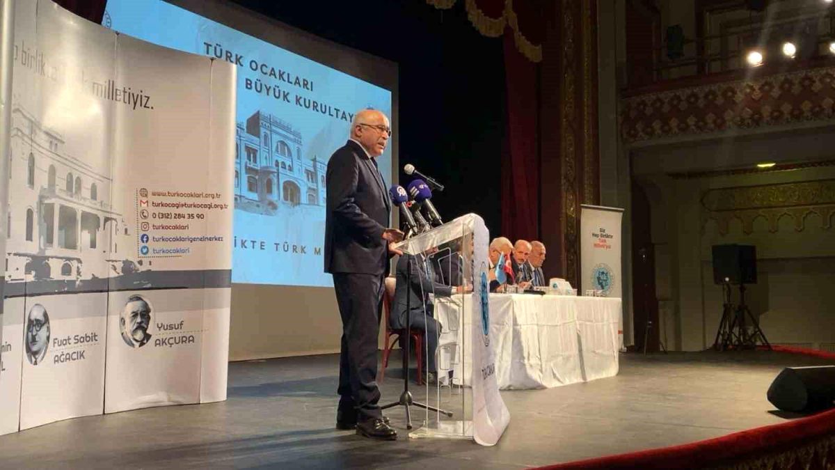 Türk Ocakları Başkanı Öz: 'Türk milletinin Türk dünyası ile bütünleşmesi sağlam temellere oturtulduğu zaman daha huzurlu bir dünya inşa edilecek'