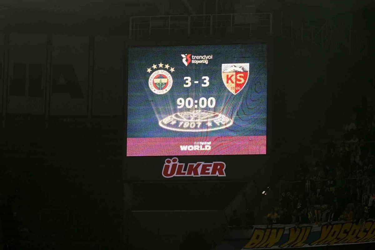 Fenerbahçe, Kayserispor ile 3-3 Beraber kaldı, Puan Kaybı Yaşadı