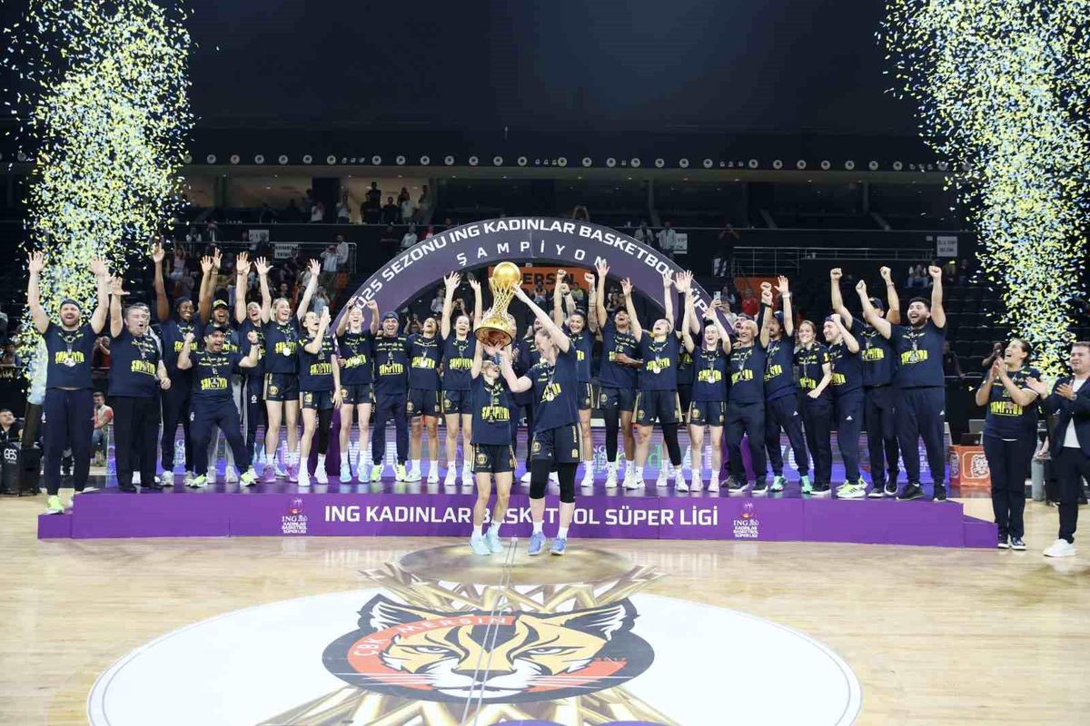 Fenerbahçe Opet, Kadınlar Basketbol Süper Ligi'nde Şampiyonluğunu İlan Etti