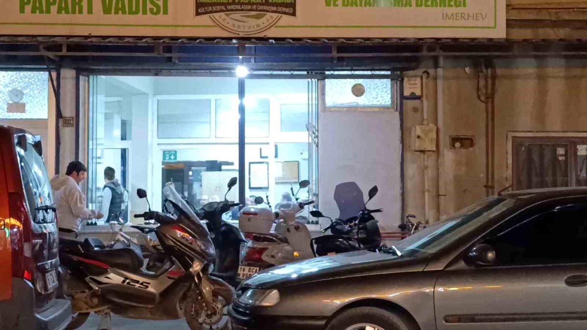 Bursa'da Alacak Verecek Meselesi Kanlı Bitti: Bir Kişi Bıçakla Yaralandı