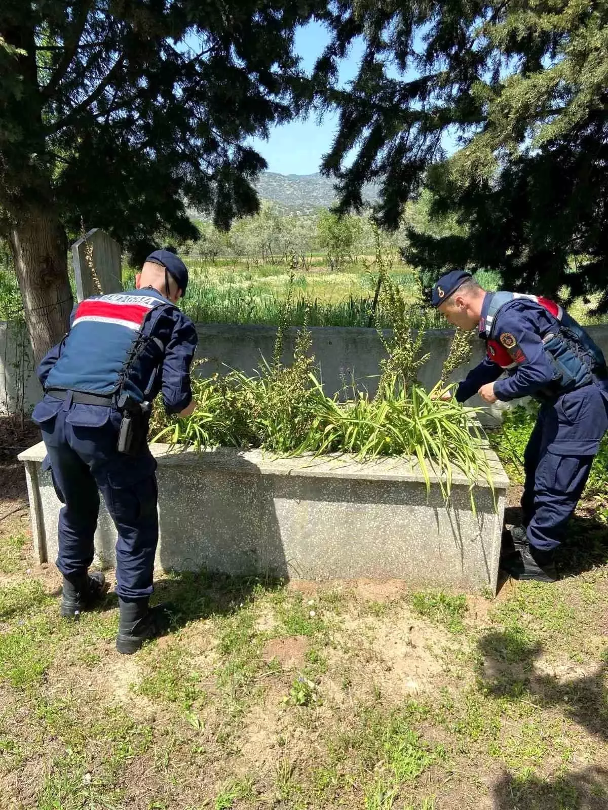 Karpuzlu jandarması şehit Özçelik'i unutmadı