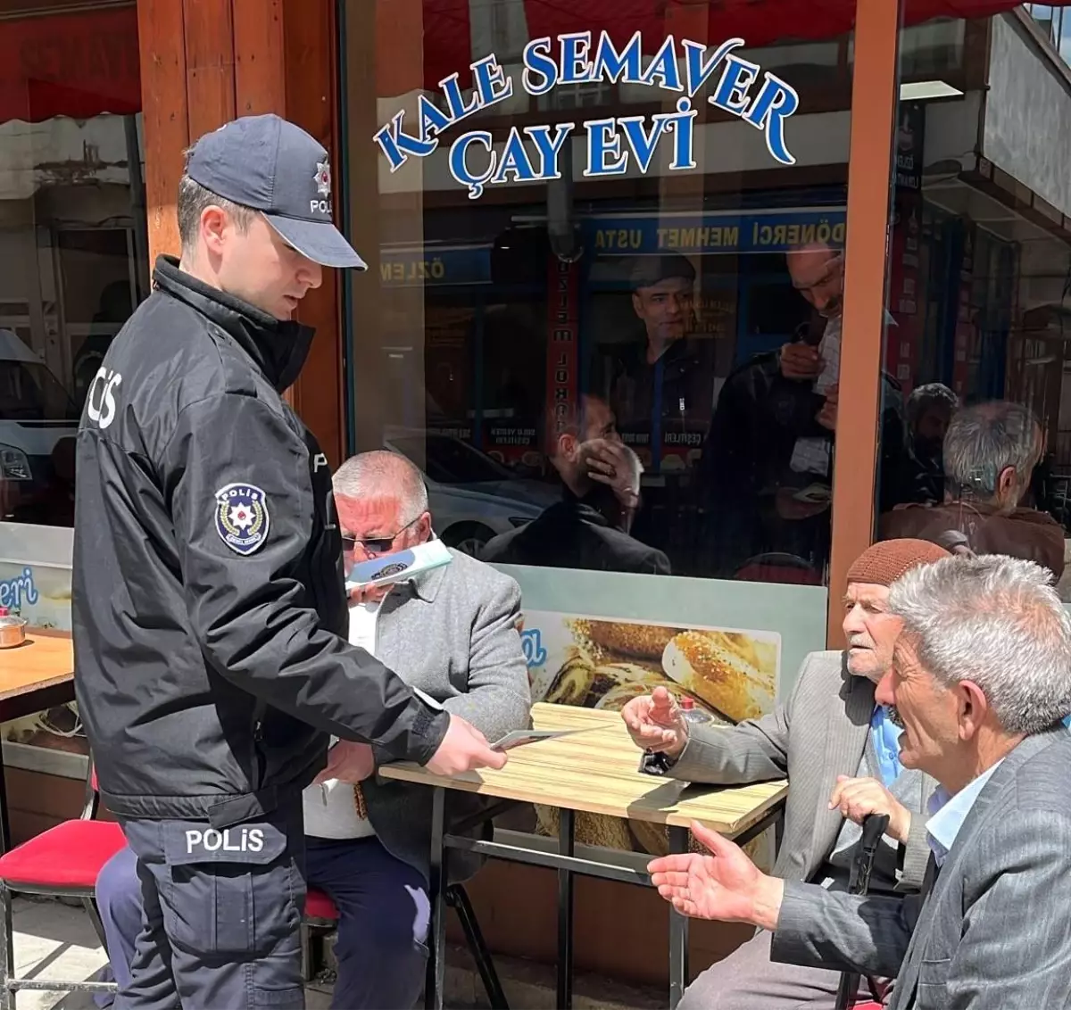 Pasinler'de Dolandırıcılık Uyarısı ve Bağımlılıkla Mücadele Eğitimi