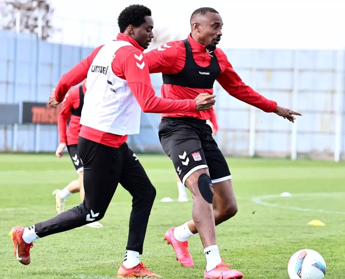 Sivasspor, Antalyaspor Maçı Hazırlıklarına Başladı