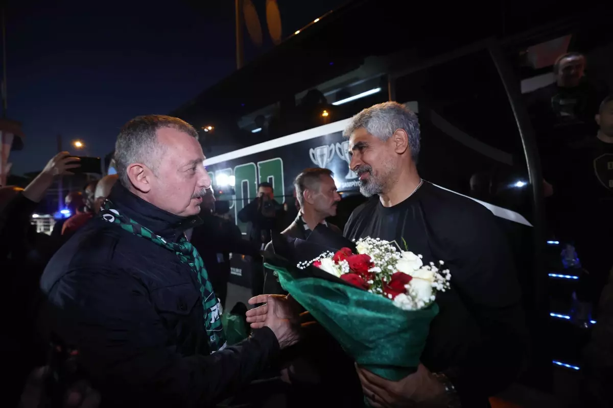 Kocaelispor Süper Lig'e Yükselmeyi Garantiledi
