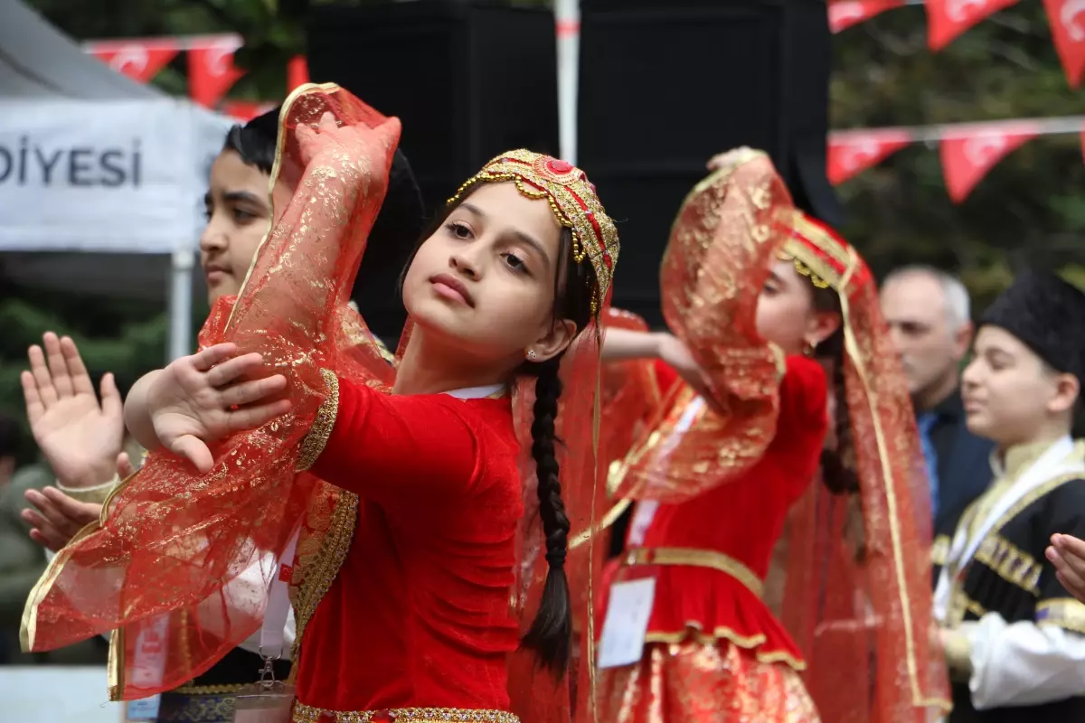 Türk Dünyası Çocuk Festivali Samsun'da Başladı
