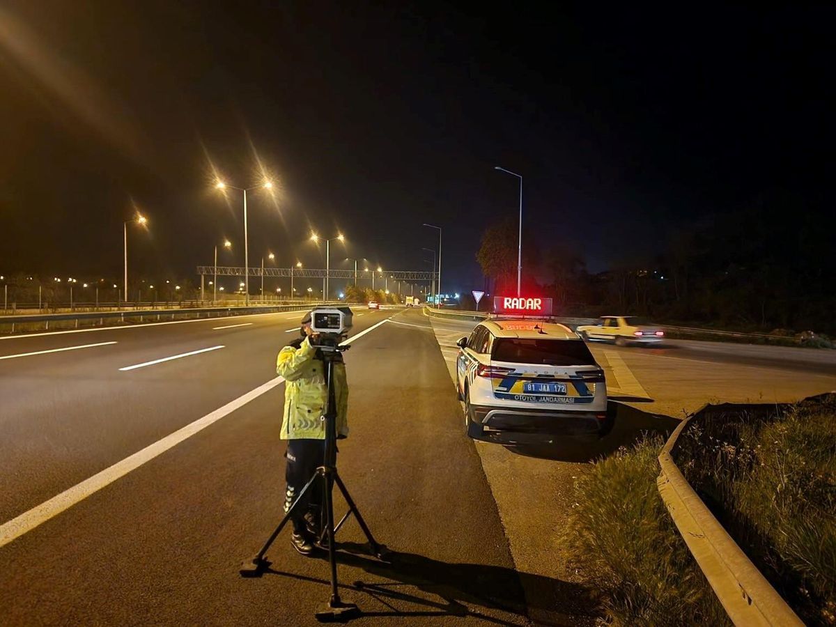 Düzce'de Trafik Denetimlerinde 4 Bin 683 Sürücüye Ceza