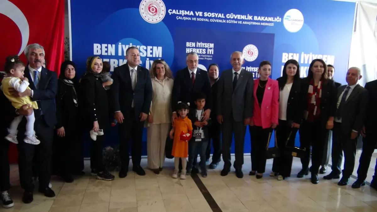 Bakan Işıkhan, Kilis'te Depremzede Kadınları Güçlendirme Projesi Seminerine Katıldı