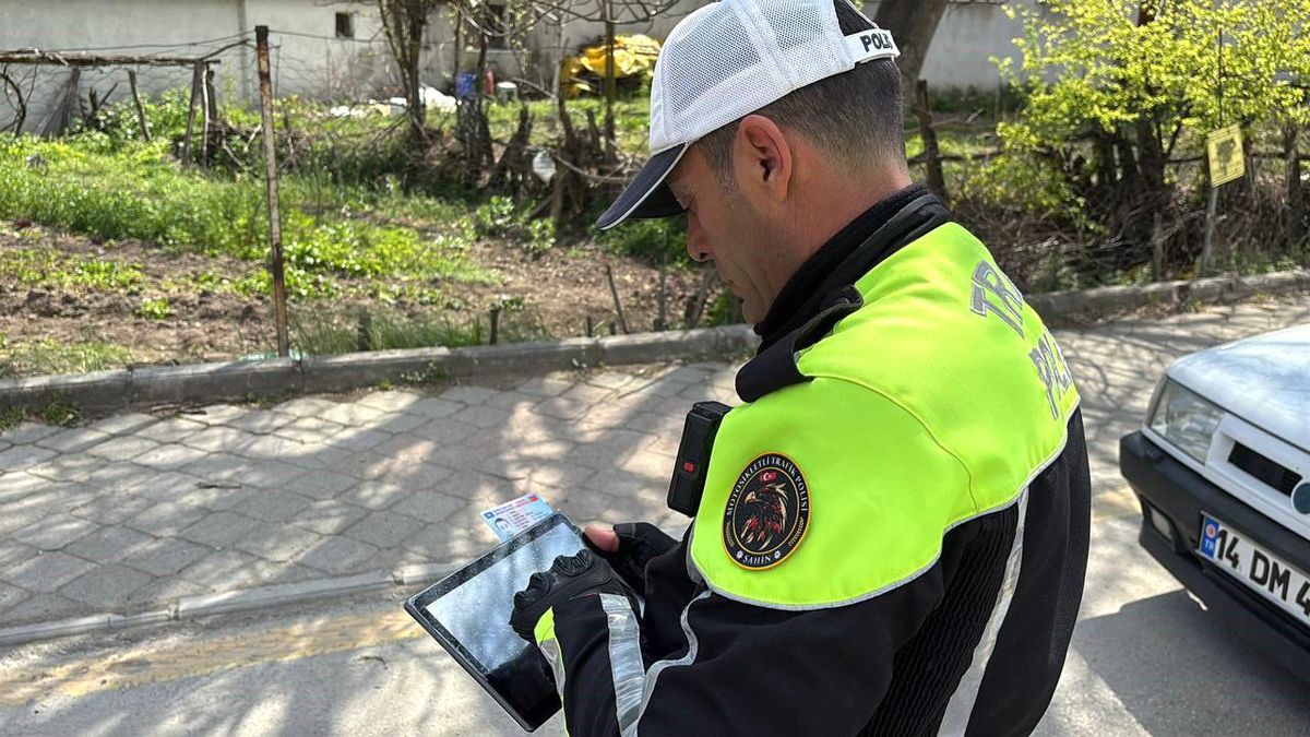 Bolu'da Trafik Denetimlerinde 10 Milyon Lira Ceza Kesildi