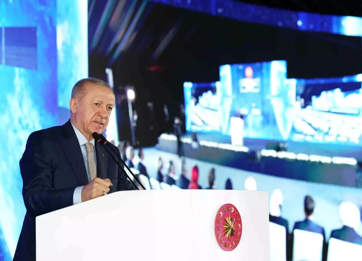 Cumhurbaşkanı Erdoğan, TÜRKSAT 6A Hizmete Alma Töreni'nde konuştu: 'Küresel sistemde hak ettiğimiz yere gelmeye çok yakınız'