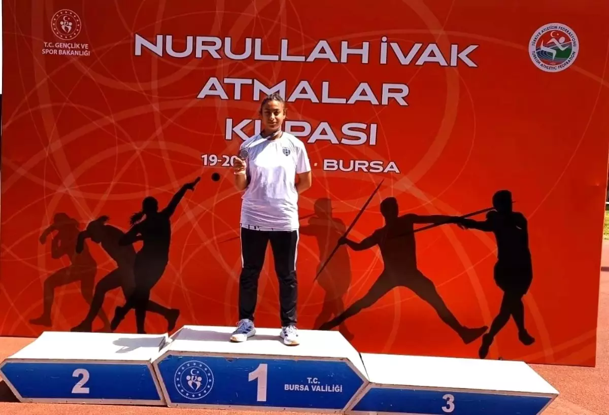 Elazığlı Sporculardan Atletizmde Büyük Başarı
