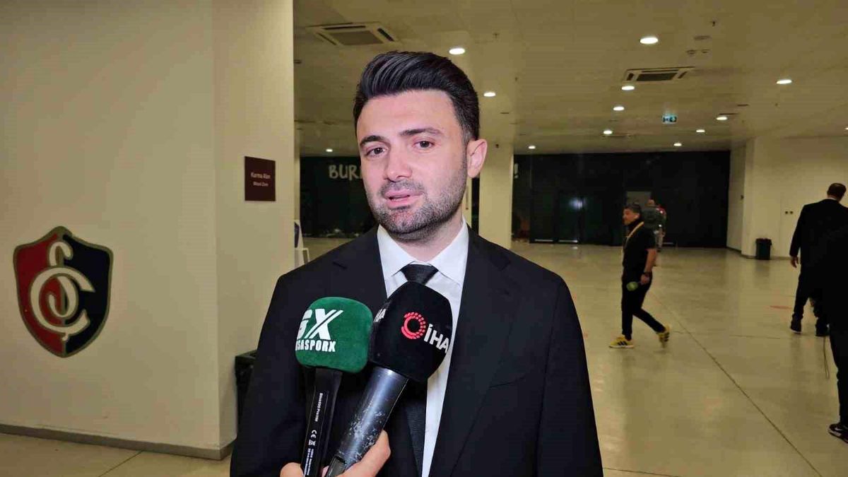 Bursaspor Başkanı Enes Çelik: '1. Lig'e Borçsuz Yükselmek İstiyoruz'