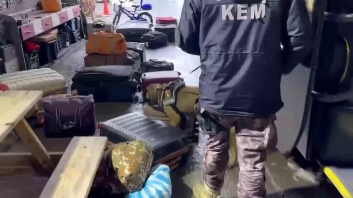 Erzurum'da Uyuşturucu Operasyonu: 2 Kilo 850 Gram Metamfetamin Ele Geçirildi