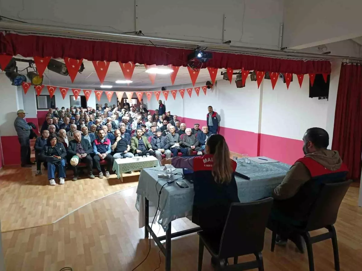 Hekimhan'da Don Olayının Ardından Tarım Üreticilerine Bilgilendirme Toplantısı