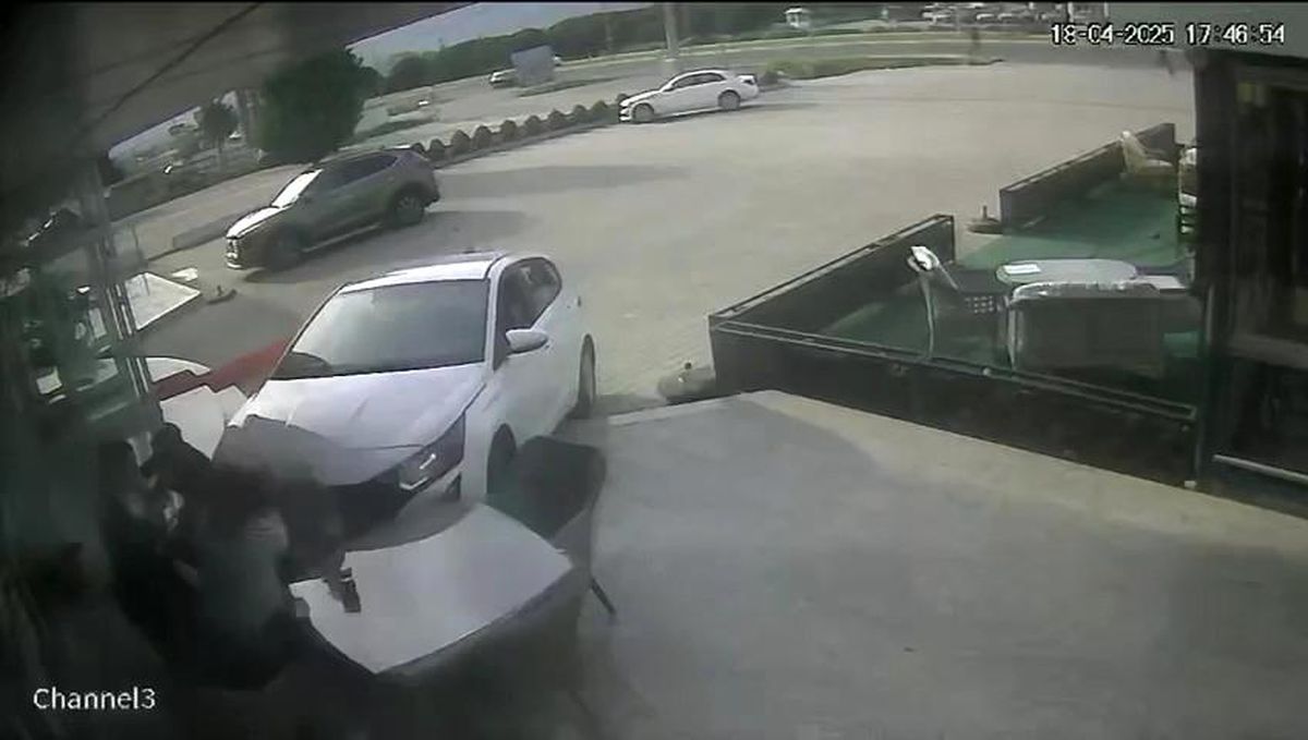 Balıkesir'de Trafik Kazası: 2 Yaralı