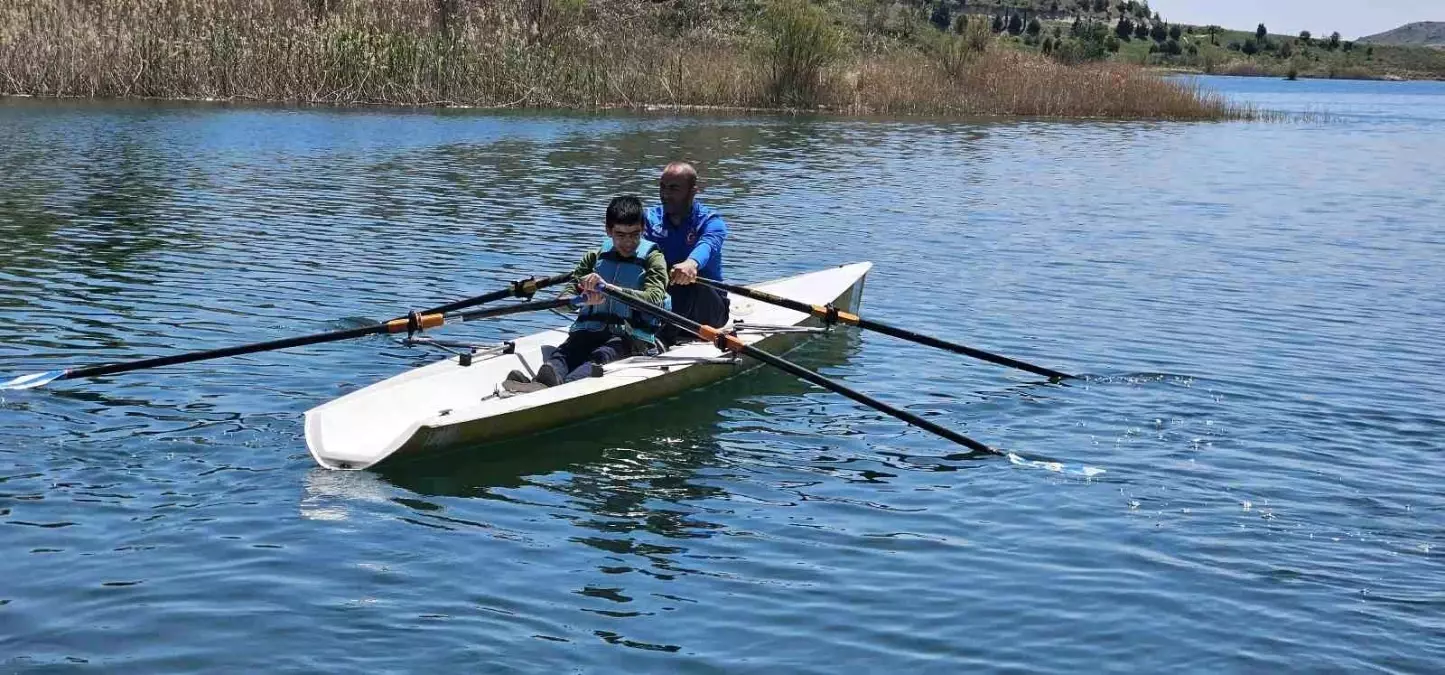 Otizmli Çocuklar Kürek Sporu ile Emin Adımlarla
